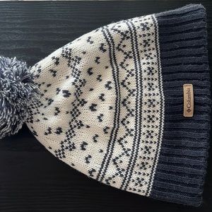 Unisex Columbia Winter Hat. One size fits all. Good condition.